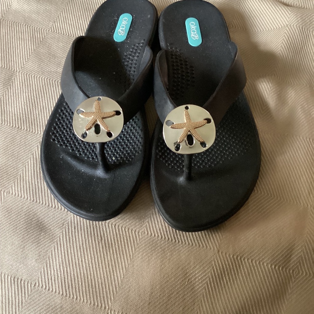 OkaB Black Womens Sand Dollar Sandals Size 7-8 Medium